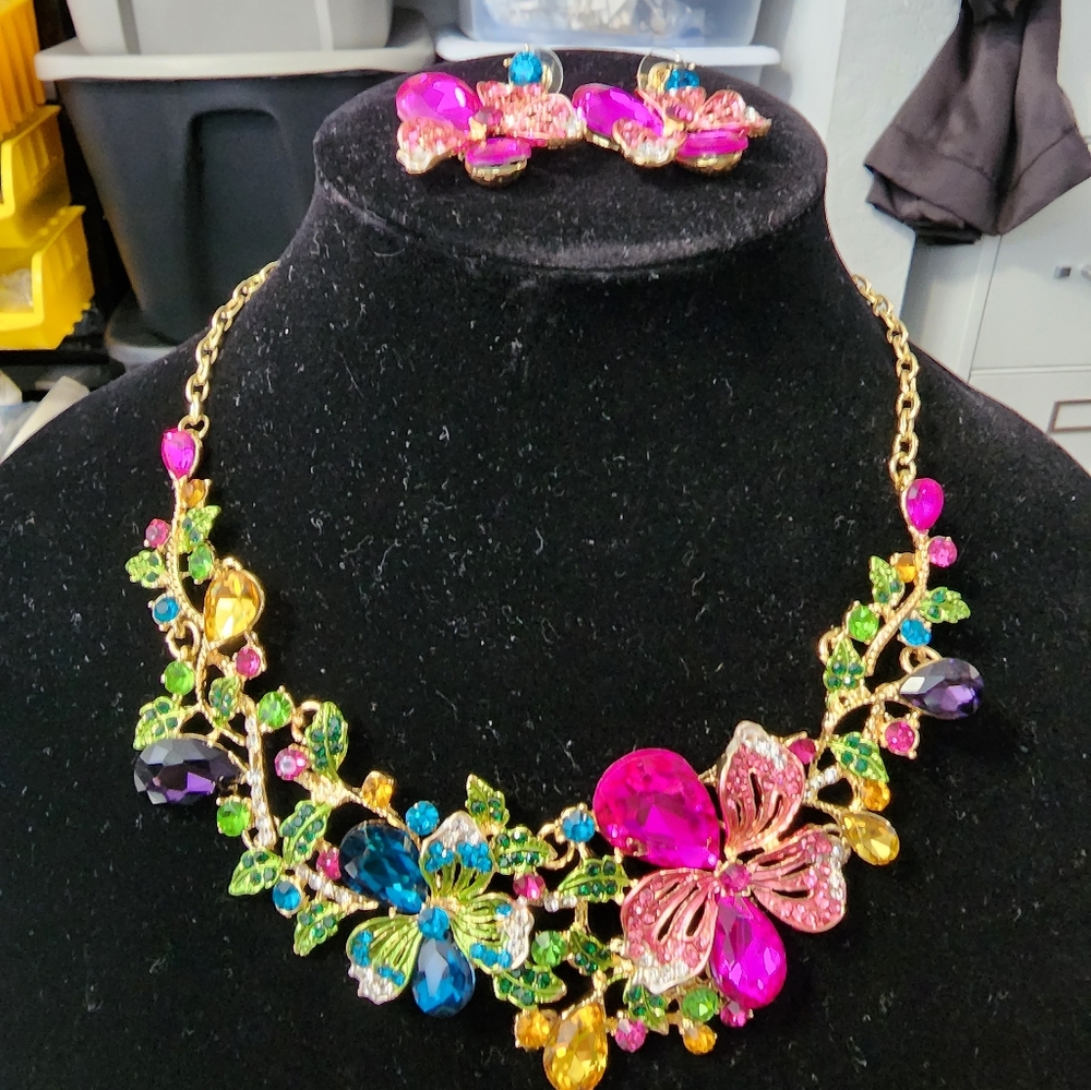 Crystal Chocker & Earrings Set